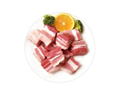 مكعبات اللحم