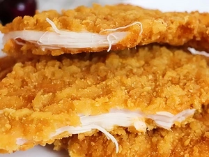 شرائح الدجاج المغلفة