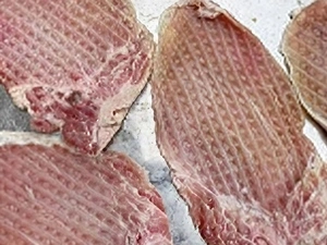 تطرية شرائح الدجاج